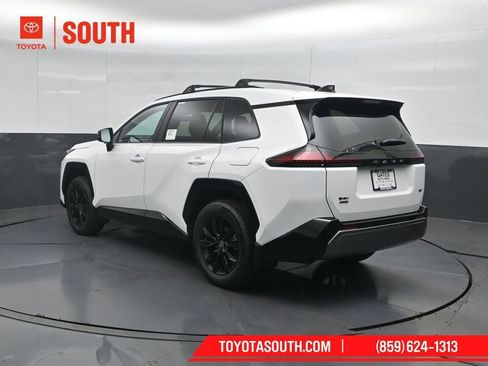 New 2026 Toyota RAV4 SE w/ Convenience Package AWD/4WD image 8