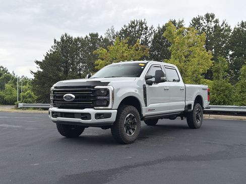 Used 2025 Ford F350 Platinum w/ Tremor Off-Road Package AWD/4WD image 11