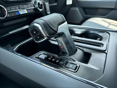 New 2025 Ford F150 Lariat w/ Equipment Group 501A Mid image 9