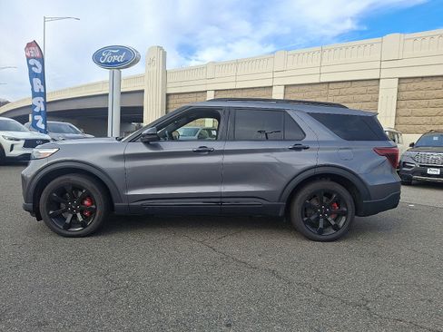 Certified 2022 Ford Explorer ST w/ Equipment Group 401A image 7