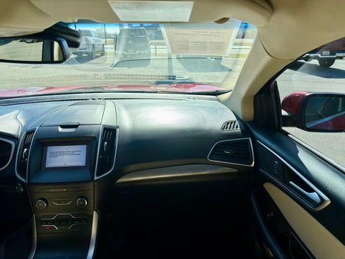 Used 2019 Ford Edge SEL w/ Equipment Group 201A image 16
