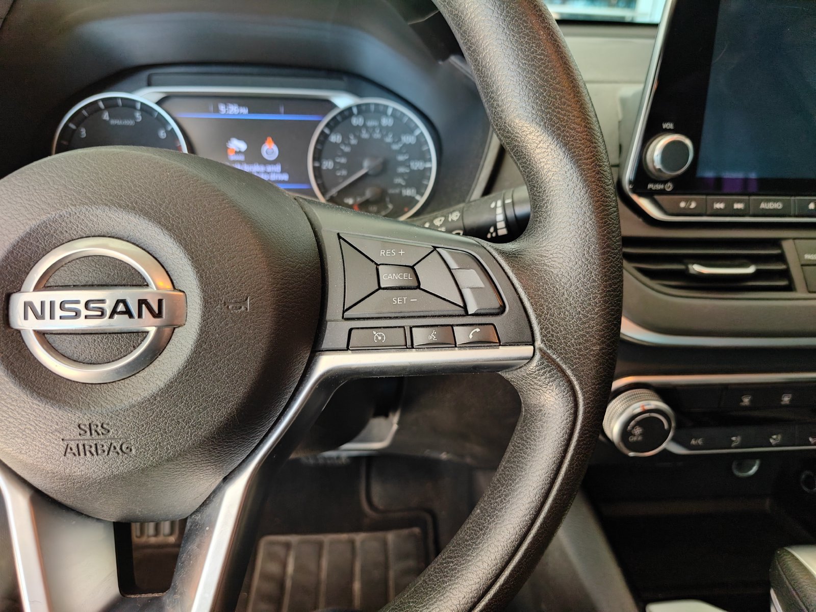 Used 2021 Nissan Altima 2.5 SV FWD image 11