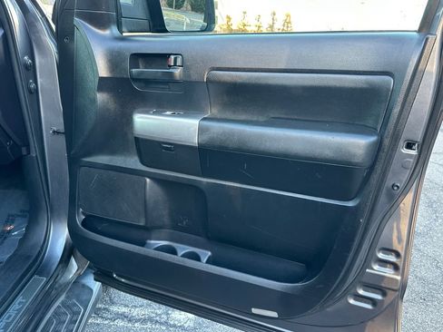 Used 2018 Toyota Sequoia TRD Sport image 14