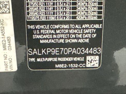 Certified 2023 Land Rover Range Rover SE AWD/4WD image 32