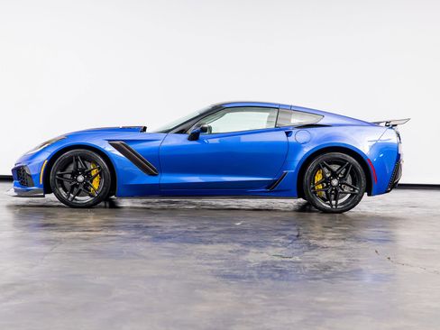 Used 2019 Chevrolet Corvette ZR1 RWD image 8