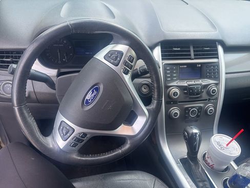 Used 2014 Ford Edge SEL w/ Equipment Group 204A FWD image 3