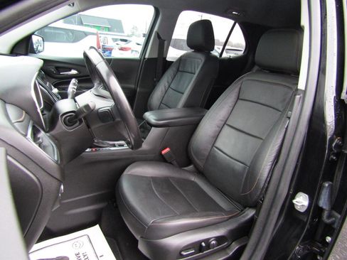 Used 2020 Chevrolet Equinox Premier w/ Premier Redline Edition FWD image 18