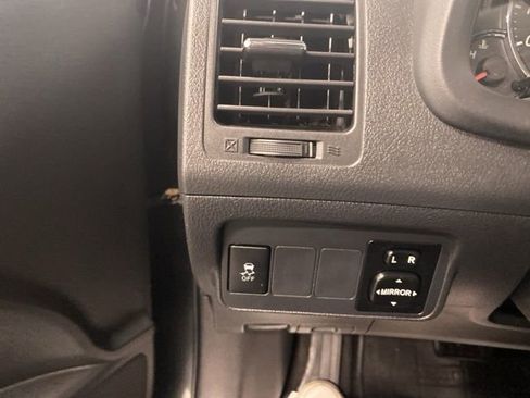 Used 2011 Toyota Corolla S image 14