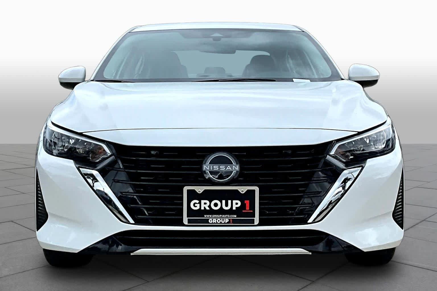 Used 2025 Nissan Sentra SV w/ Trunk Package FWD image 4