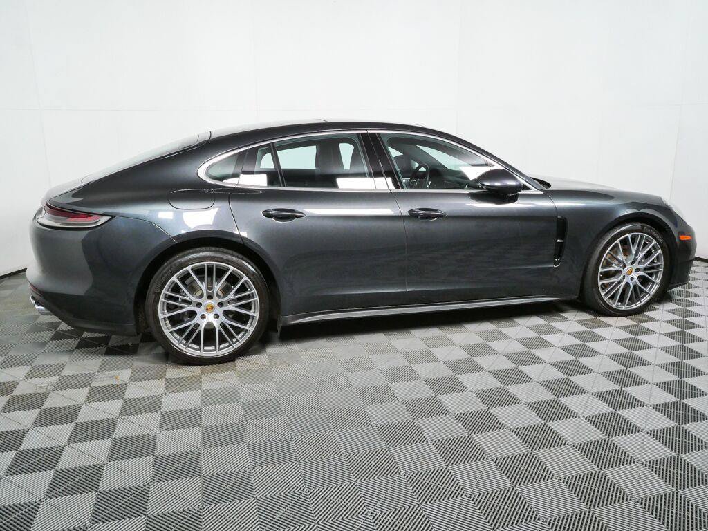 Certified 2023 Porsche Panamera image 28