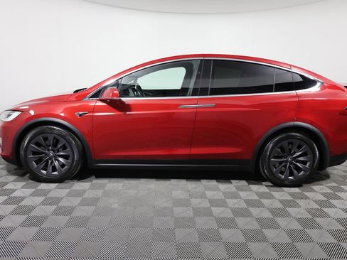 Used 2018 Tesla Model X 75D AWD/4WD image 8
