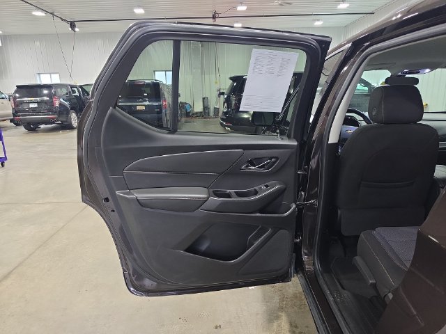 Used 2019 Chevrolet Traverse LT FWD image 28