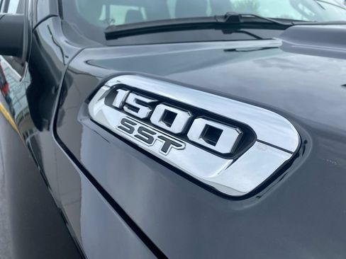 Used 2025 RAM 1500 Big Horn RWD image 11