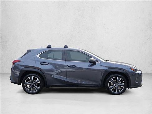 Used 2025 Lexus UX 300h FWD w/ Accessory Package (Z2) image 4