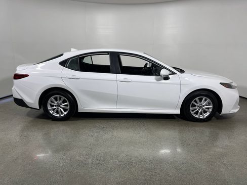 Used 2025 Toyota Camry LE FWD image 2
