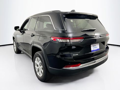 Used 2023 Jeep Grand Cherokee Limited AWD/4WD image 7
