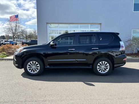 Used 2019 Lexus GX 460 Premium image 2