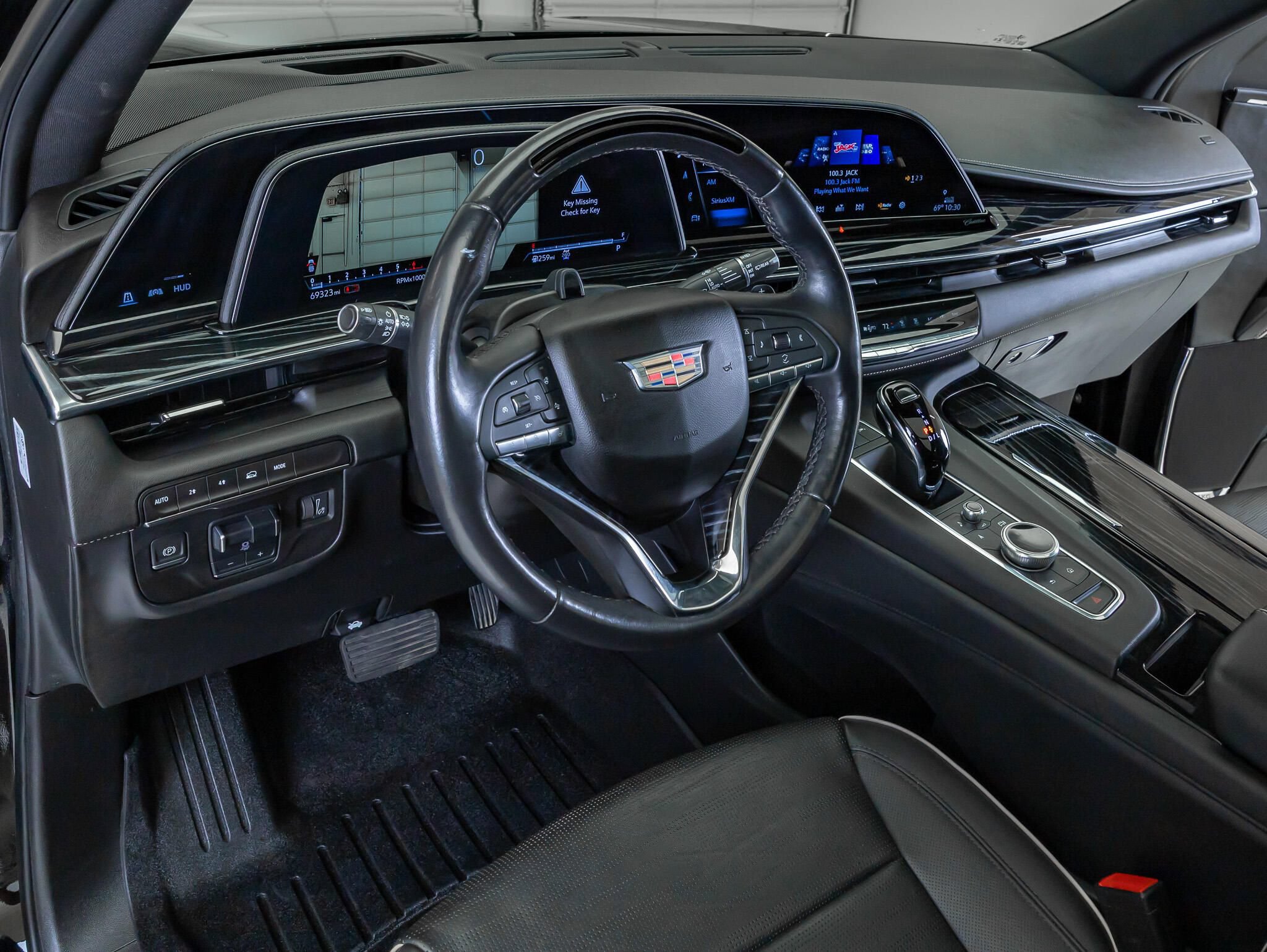 Used 2023 Cadillac Escalade Sport AWD/4WD image 13
