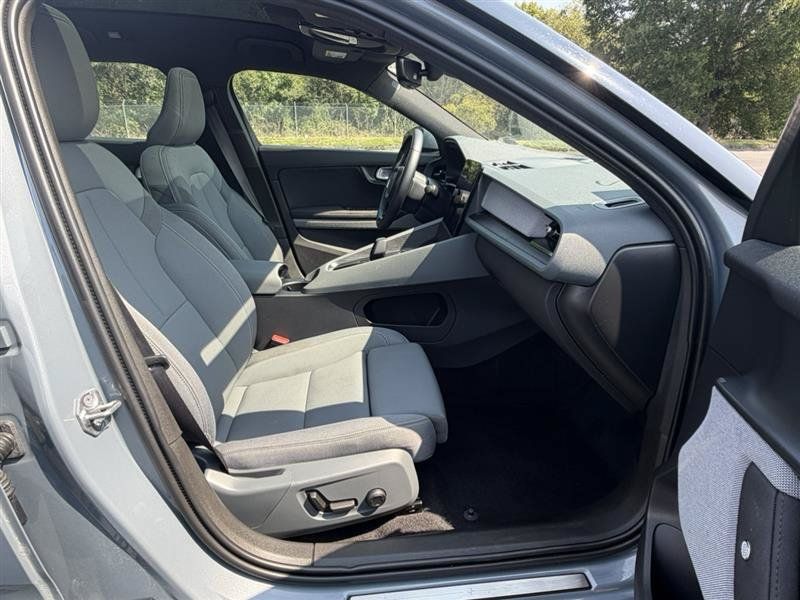 Used 2022 Polestar Polestar 2 w/ Plus Package AWD/4WD image 12