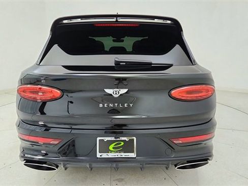 Used 2022 Bentley Bentayga Speed image 5