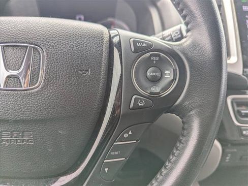 Used 2016 Honda Pilot Touring image 14