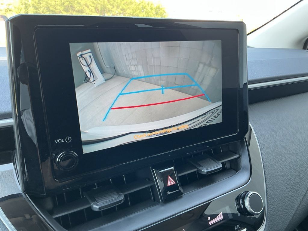 Used 2026 Toyota Corolla LE FWD image 23