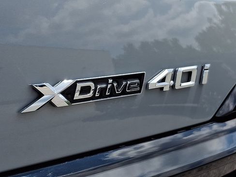 Used 2024 BMW X7 xDrive40i w/ Executive Package AWD/4WD image 35