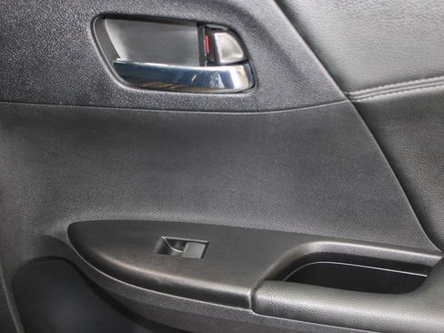 Used 2015 Honda Accord Sport image 45