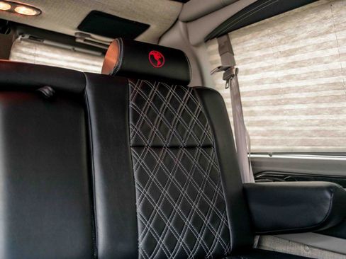 Used 2023 Chevrolet Express 2500 image 77