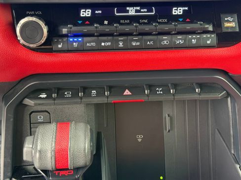 Used 2025 Toyota Sequoia TRD Pro AWD/4WD image 23