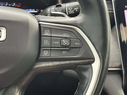 Used 2021 Jeep Grand Cherokee L Limited AWD/4WD image 30