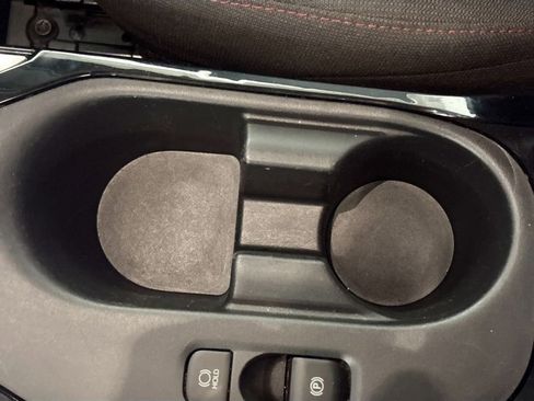 Used 2024 Toyota Corolla SE image 15