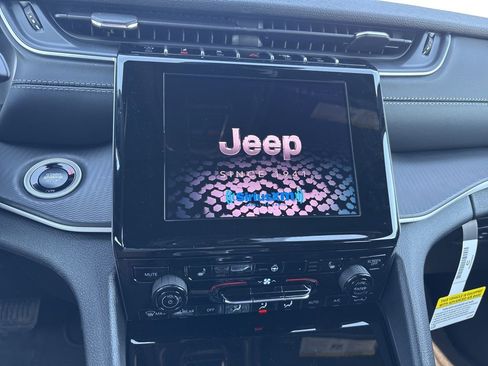 New 2026 Jeep Grand Cherokee Laredo X AWD/4WD image 16