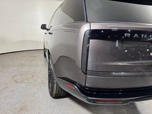 Used 2023 Land Rover Range Rover Long Wheelbase First Edition AWD/4WD image 8