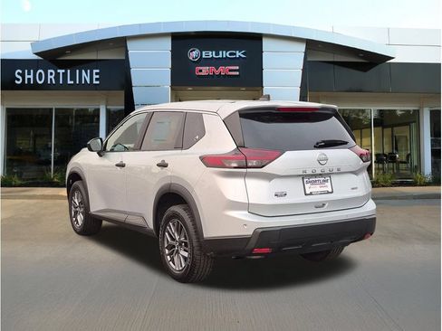 Used 2024 Nissan Rogue S AWD/4WD image 5