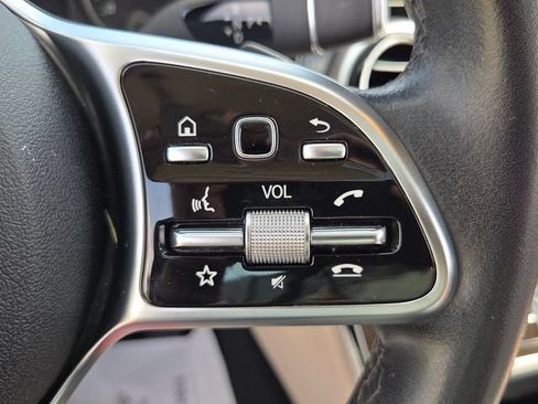 Used 2019 Mercedes-Benz C 300 Sedan image 22