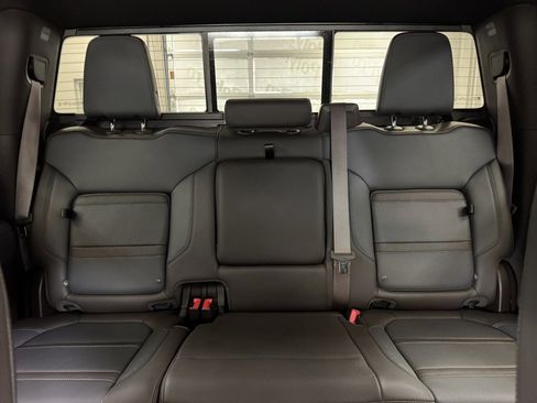 Used 2022 GMC Sierra 2500 Denali w/ Denali Ultimate Package image 15