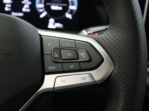 New 2026 Volkswagen Tiguan SE R-Line image 25