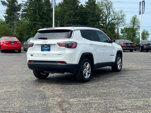 Used 2024 Jeep Compass Latitude AWD/4WD image 13