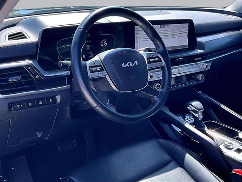 Used 2025 Kia Telluride S FWD image 16