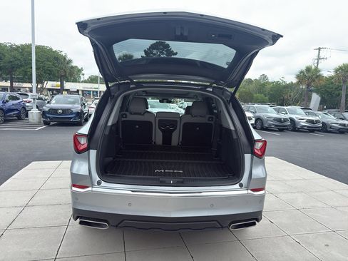 Used 2023 Acura MDX FWD w/ Technology Package image 8