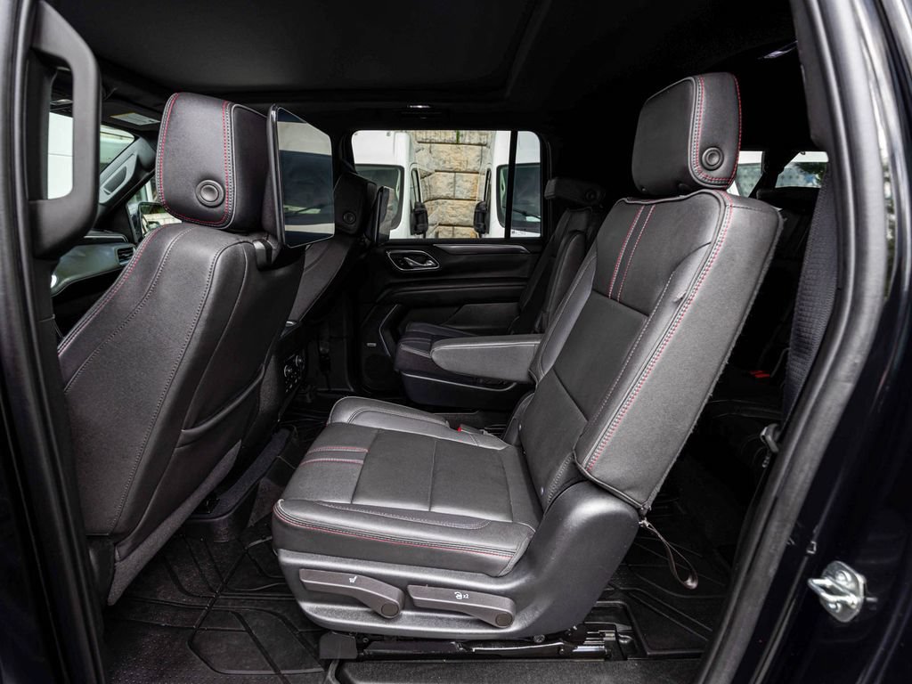 Used 2023 Chevrolet Suburban RST w/ Sport Performance Package AWD/4WD image 26