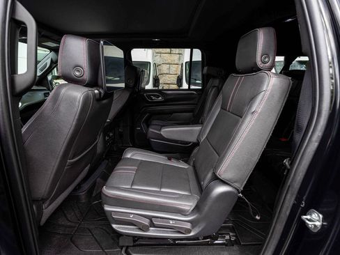 Used 2023 Chevrolet Suburban RST w/ Sport Performance Package AWD/4WD image 26