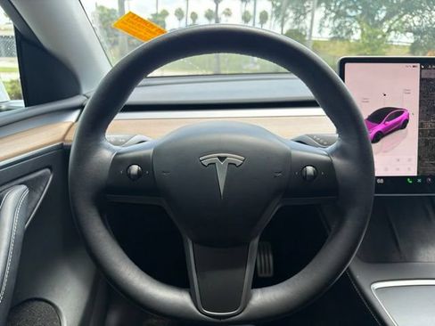 Used 2023 Tesla Model Y Performance AWD/4WD image 7