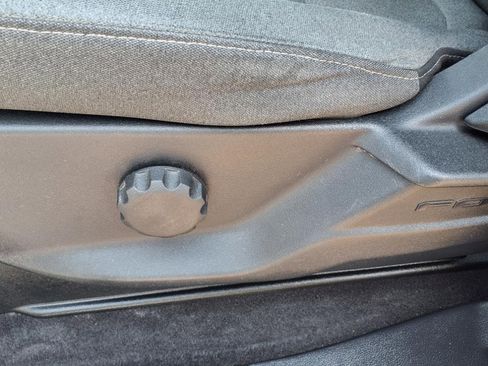 Used 2023 Ford F150 XLT image 15