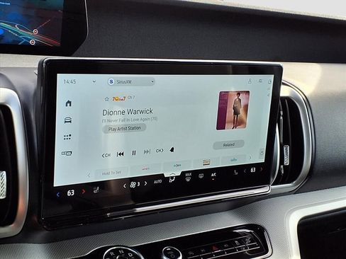 Used 2025 Ford Expedition Active image 23