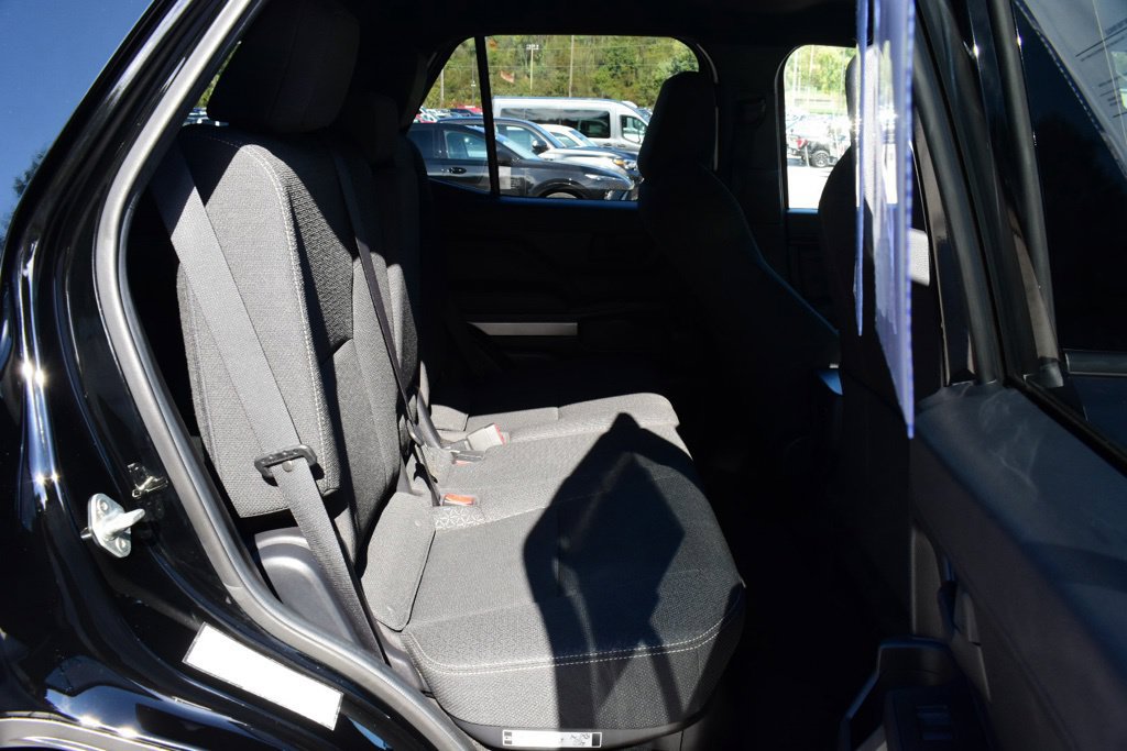 Used 2025 Toyota 4Runner SR5 AWD/4WD image 22