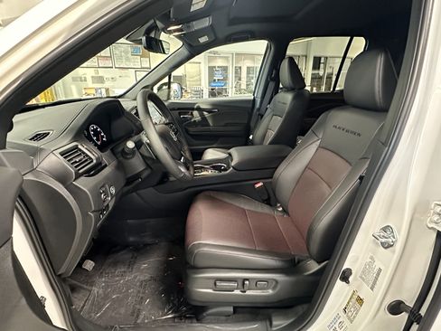 New 2026 Honda Ridgeline Black Edition image 11