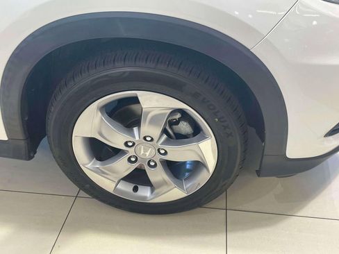 Used 2021 Honda HR-V LX image 6