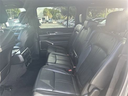 Used 2022 Jeep Wagoneer Series I image 26